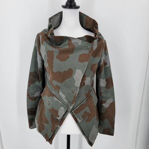 Adele Fado Jacket Womens Medium Camo Asymmetrical Hem Ruffle Collar Snap Button